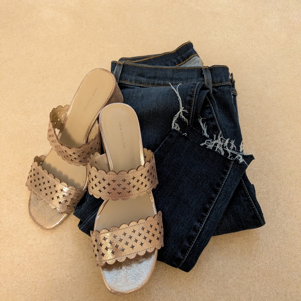 Gap skinny jeans with frayed edges